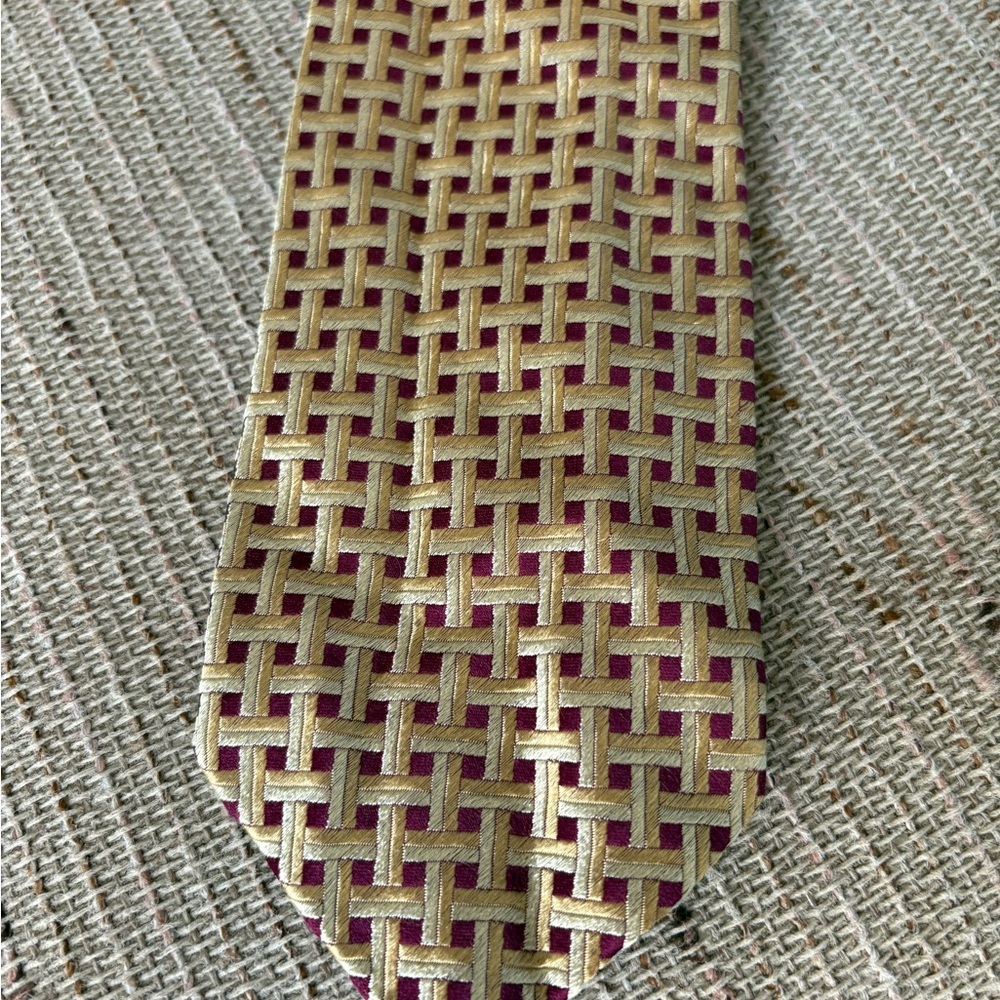 Burberry Gold & Purple Woven All Silk Tie - Picture 2 of 8